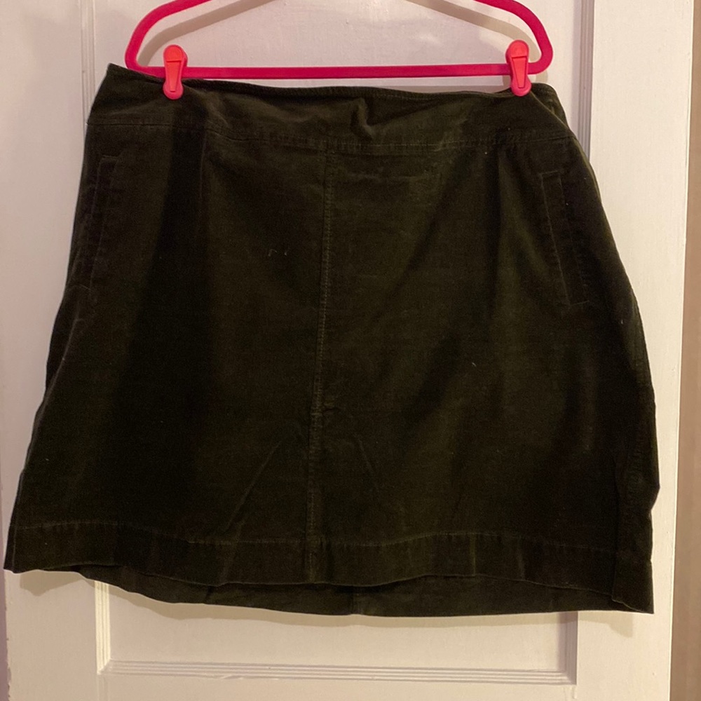 Olive Talbots Women’s Petite corduroy skirt
